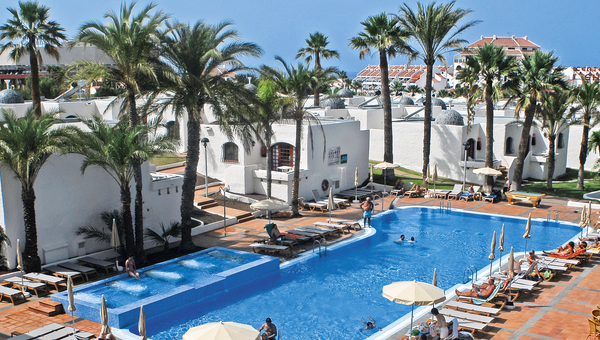Parque Cristobal, Playa de las Américas, Teneriffa, Hotelanlage mit Pool